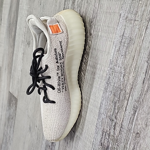 Yeezys 350 Men's 6 1/2 - Picture 3 of 6